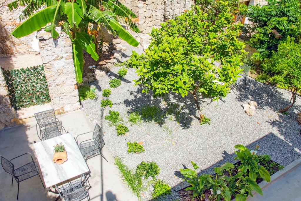 Aramis Boutique House room 2