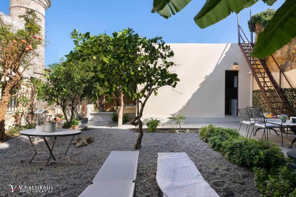 Aramis Boutique House room 3